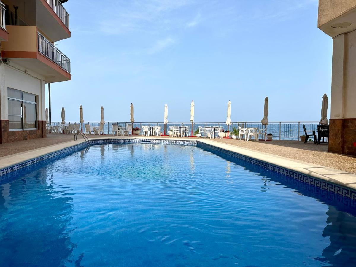 טורבייחה Amazing 3 Bedrooms Apartment With Pool Next To The Sea מראה חיצוני תמונה